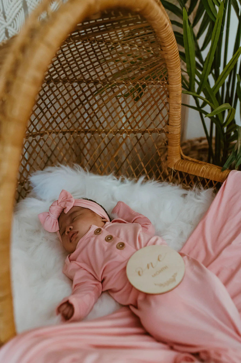 NEWBORN KNOTTED GOWN - DREAMY PINK